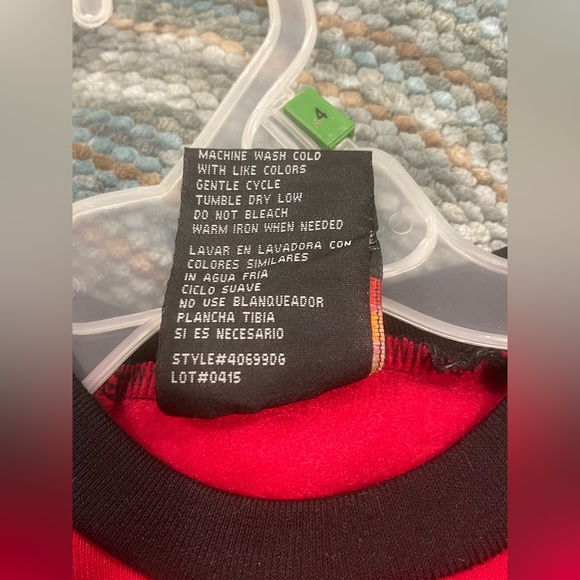 Boys Size 4 - Sweatsuit 3 piece set. Long Sleeve Sweatshirt, Sweatpants, & Vest. - Picture 10 of 14